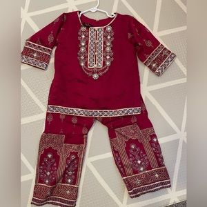 Girls Maroon kurta and trouser, size 4T